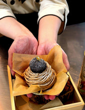 Load image into Gallery viewer, Mont Blanc - Yaki 🌰 (Camembert Cheesecake) 6"