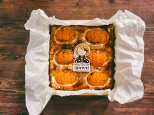 Load image into Gallery viewer, Wakayama Kankitsu Cheesecake 和歌山の酒渍柑橘使用し