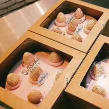 Load image into Gallery viewer, Sakura Awayuki Mille Crepe Cake 桜香るの 「淡雪」 クレープケーキ