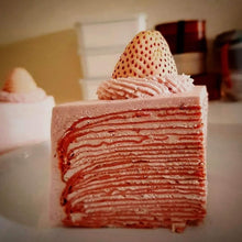 Load image into Gallery viewer, Sakura Awayuki Mille Crepe Cake 桜香るの 「淡雪」 クレープケーキ