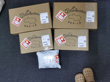 Load image into Gallery viewer, Kama-yaki Pineapple Balls 窯焼きの丸型凤梨球 (set of 2 tubs) Pre-Order 2026