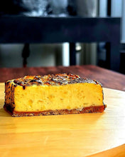 Load image into Gallery viewer, Champagne de Pear Yaki 🍐 (Camembert Cheesecake) 6"