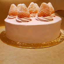 Load image into Gallery viewer, Sakura Awayuki Mille Crepe Cake 桜香るの 「淡雪」 クレープケーキ