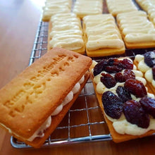 Load image into Gallery viewer, Marusei Rum & Raisinwich