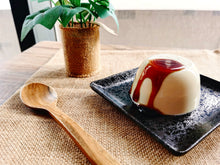 Load image into Gallery viewer, Kumamoto Aso Shiro Pudding 阿蘇山•牧場の白いプリン (14s)