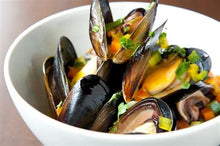 Load image into Gallery viewer, Japan Garlic Butter Sauce 日本蒜蓉牛油汁 505g