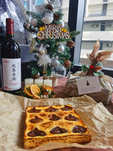 Load image into Gallery viewer, Chirstmas Set (Cake &amp; Wine)
