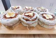 Load image into Gallery viewer, Aomori’s Apple Komeko Cake🍎
青森県•苹果焦糖米蛋糕 

