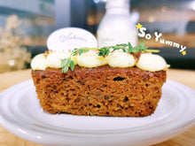 Load image into Gallery viewer, Carrot Cake With Hiroshima Lemon Creamcheese キャロットケーキ
