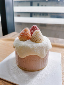3 色莓のチーズケーキ 4"